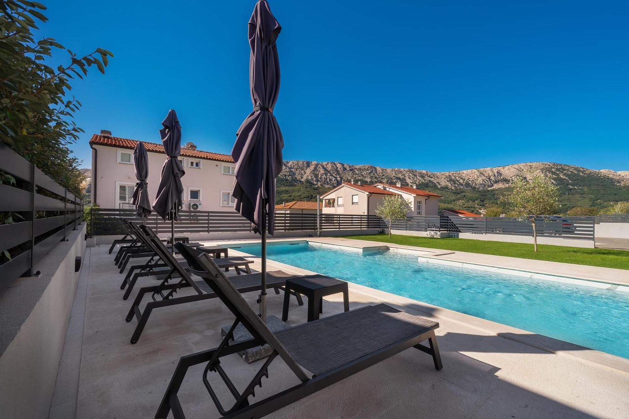 Poolside Apartments Anabella Baška Dış mekan fotoğraf